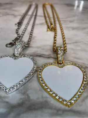 66c7018f-084c-441d-9439-3b9356877112 Personalized Heart Shaped Pendant Necklace