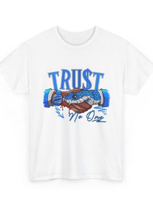 Trust Rope Knot Graphic Tee